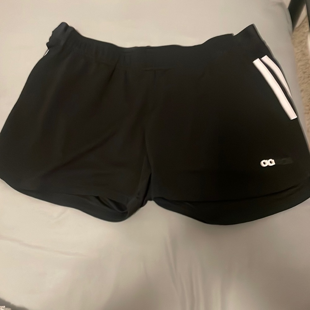 Comfy athletic adias shorts